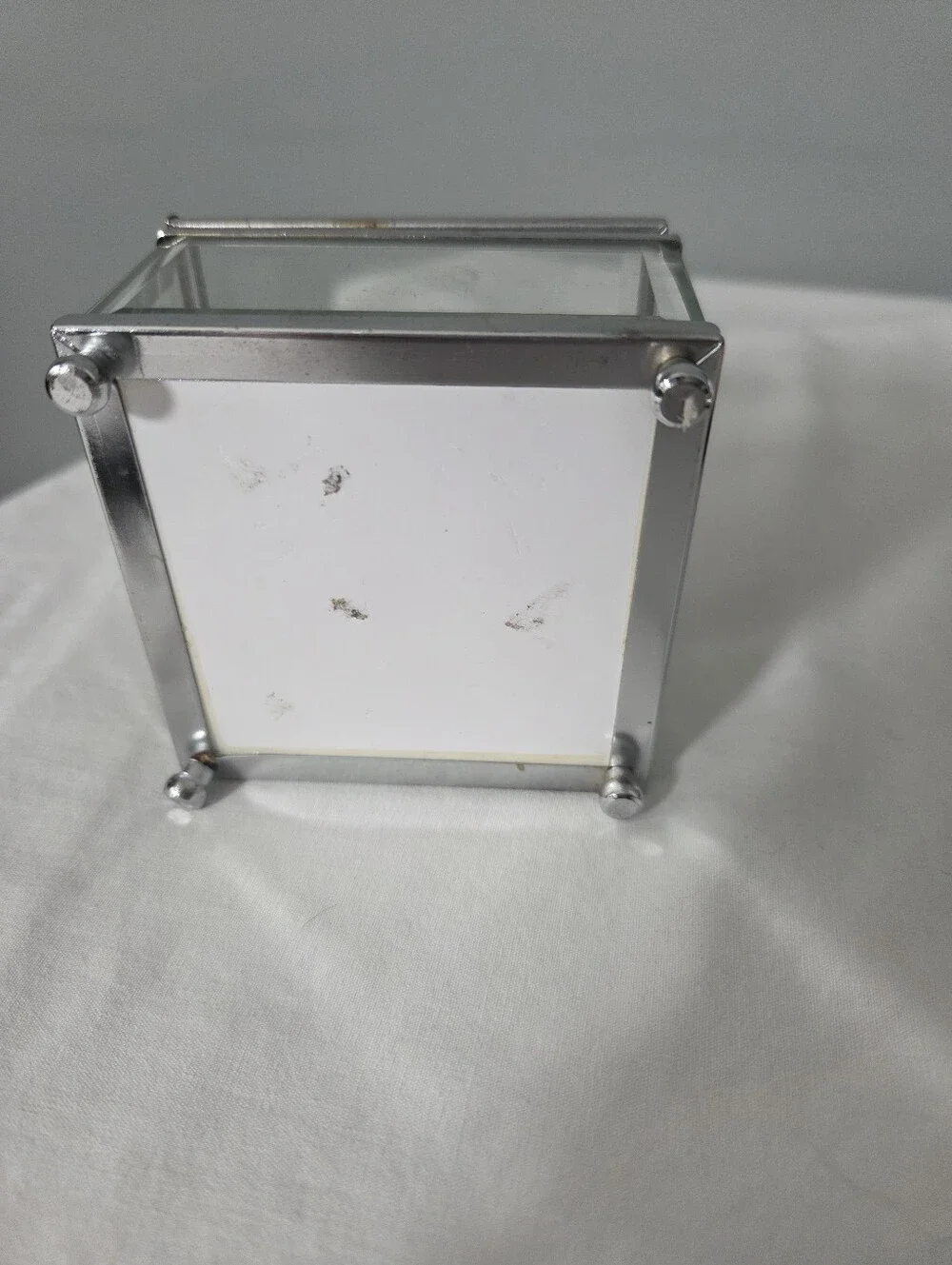 Decorative glass and metal keepsake box gothic-style a Rave and a human skull